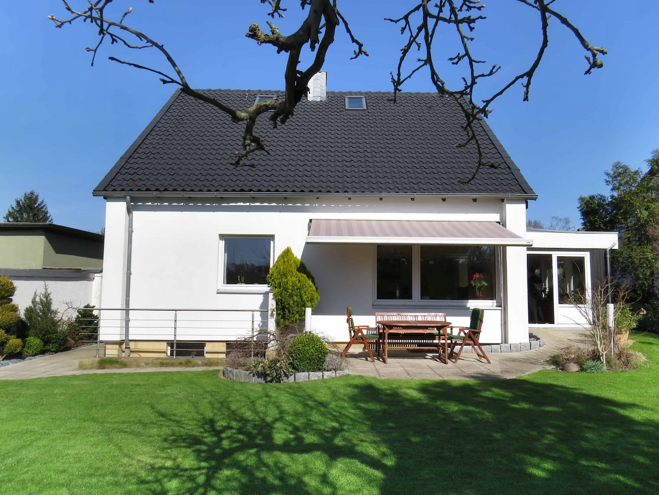 VERKAUFT: Geschmackvoll saniertes Einfamilienhaus im westlichen Wohngebiet